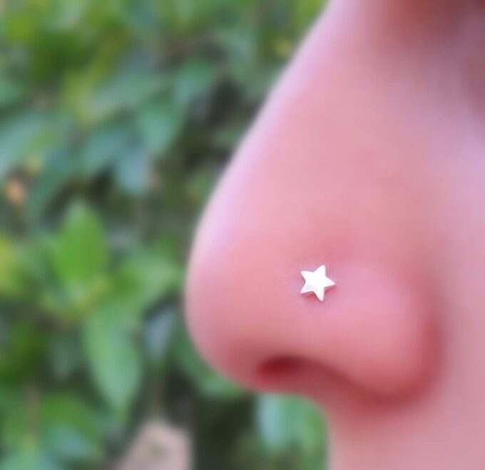 925 Sterling Silver Star Nosepin-(Pipe-push)